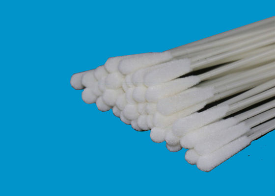 Échantillonnage de la tête assemblée stérile de flocage oro-pharyngée d'écouvillon buccal médical de joue de nylon